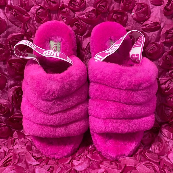 UGG Logo Fluff Yeah Fur Slides 💖 - Picture 2 of 7